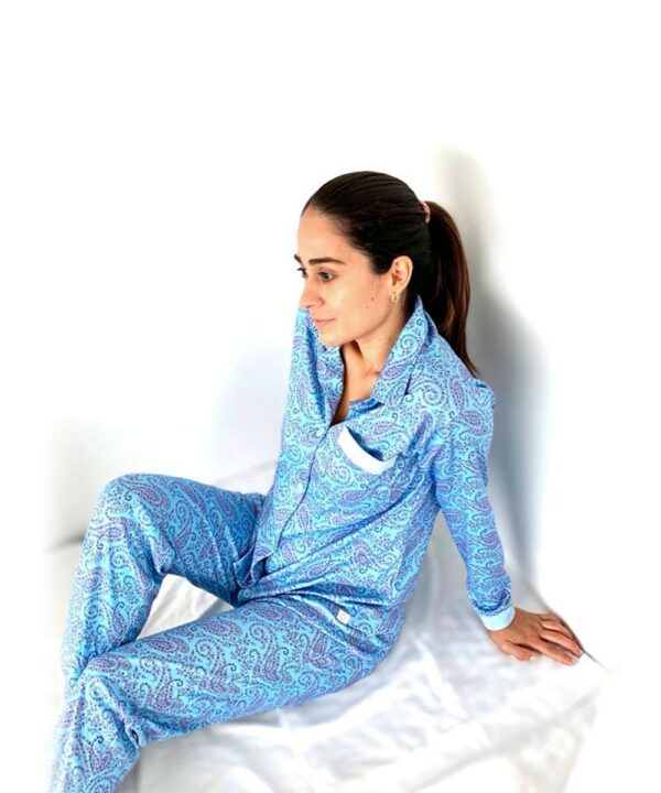 Pijama conjunto flores celeste